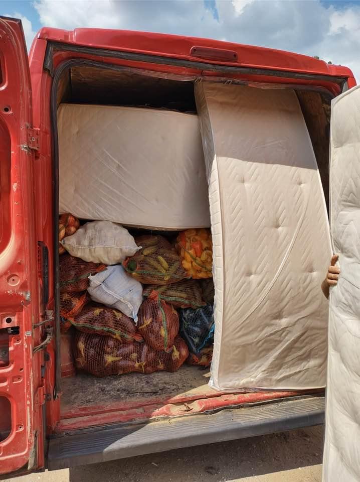 Fermierii din Olt au strâns tone de legume și au plecat spre Alba, cu ajutoare pentru sinistrați: „Dacă nu ne ajutăm noi...“ 718041