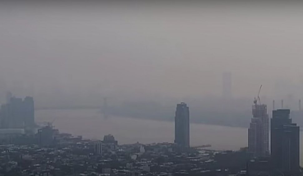 Locuitorii din New York se sufocă în fumul incendiilor din vestul SUA