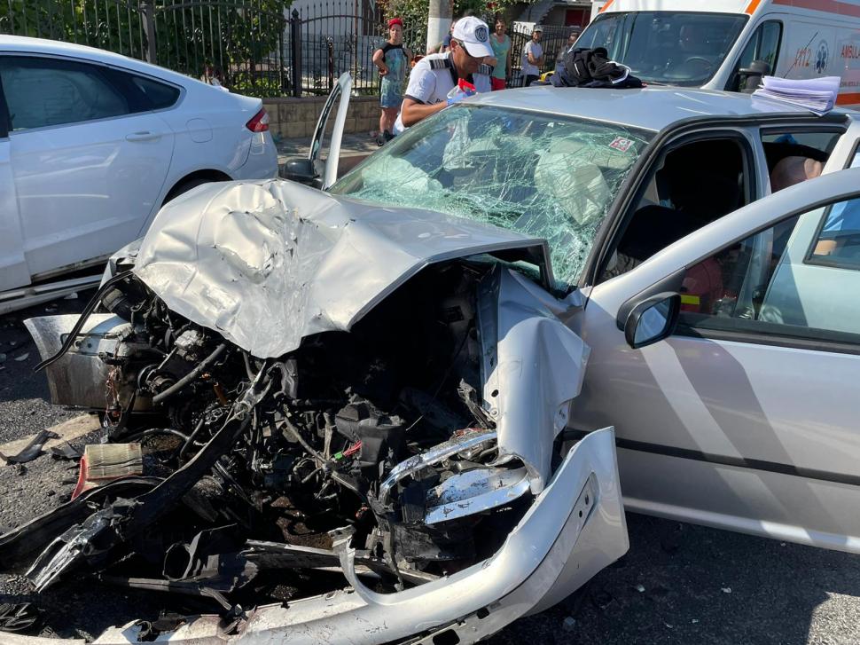 Accident grav cu şapte victime, la 23 August, pe drumul dintre Constanţa şi Mangalia 718474