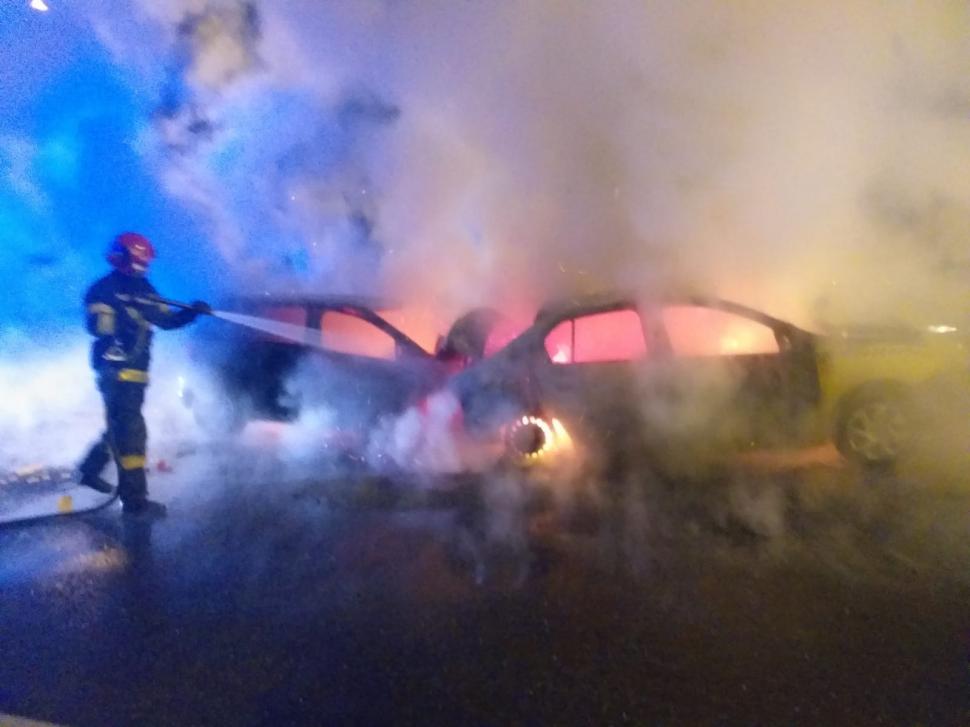 Carambol pe Autostrada A1. În urma impactului, două dintre maşini au luat foc 718421