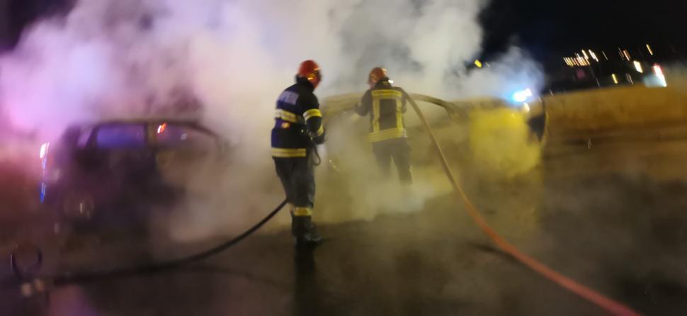 Carambol pe Autostrada A1. În urma impactului, două dintre maşini au luat foc 718424