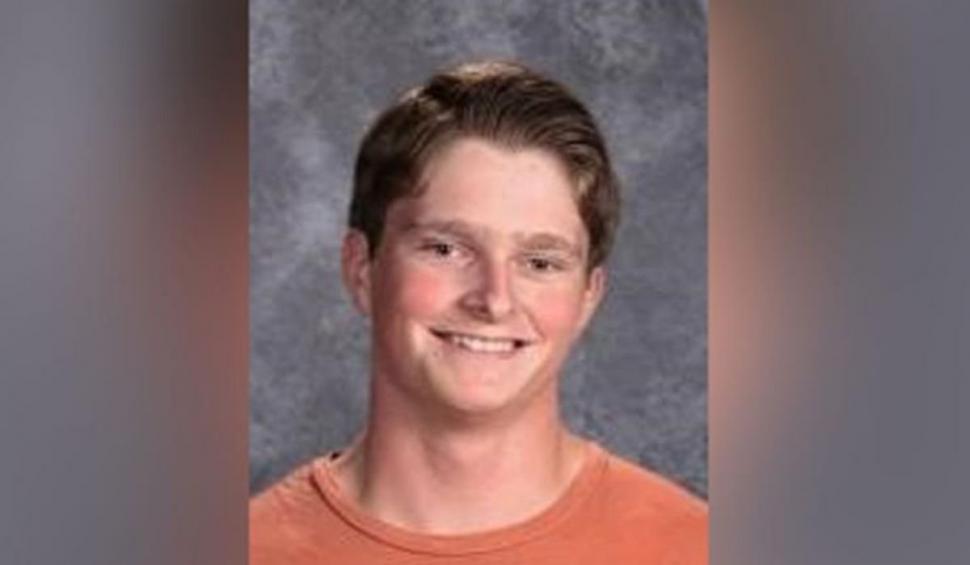 Autoritățile consideră că rămășițele unui adolescent dispărut au fost găsite la trei ani după o alunecarea de noroi, din California 718771