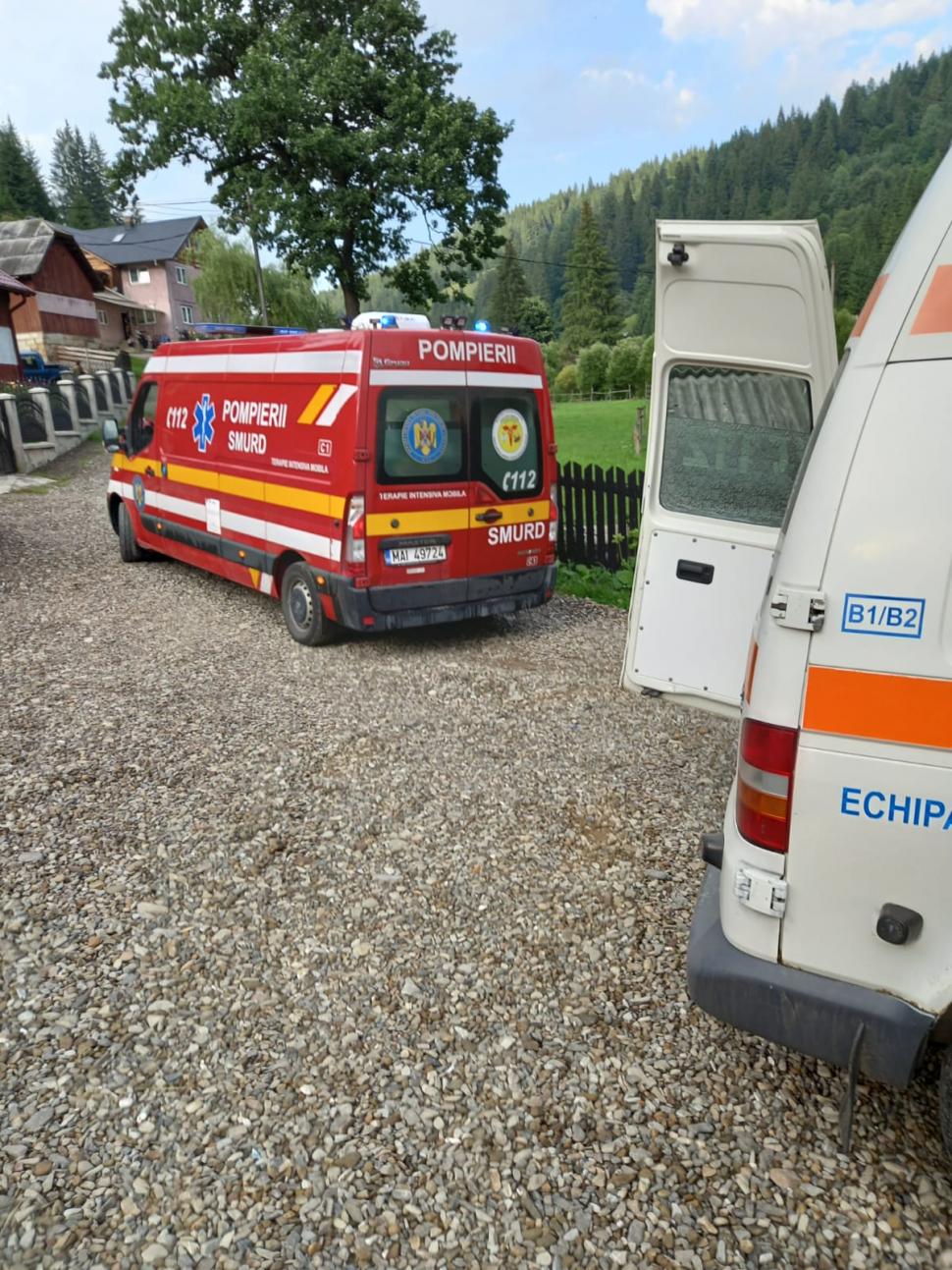 Un bărbat şi un copil, loviţi de trăsnet într-o pădure din Suceava. Tot judeţul este sub cod galben de furtună 718749