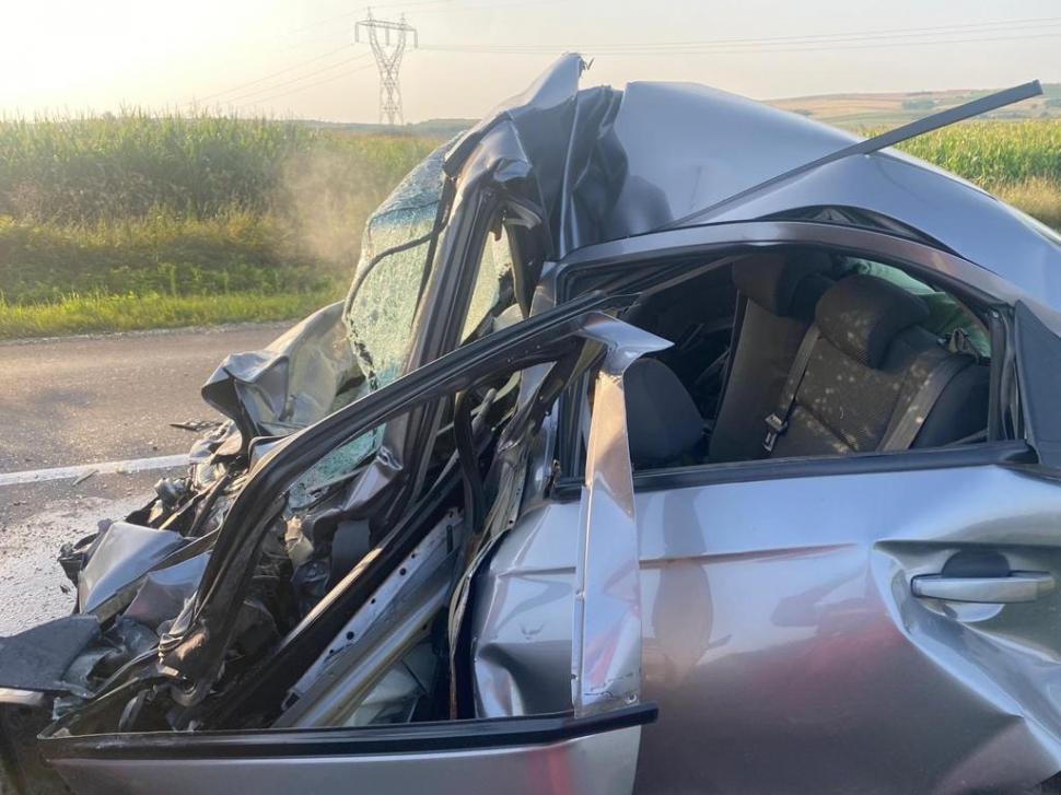 Şoferul TIR-ului a văzut ce făcea tânăra strivită în maşină, în ultimele secunde din viaţa ei, în accidentul din Ilieni 718816