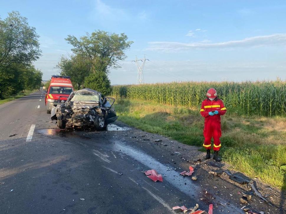 Şoferul TIR-ului a văzut ce făcea tânăra strivită în maşină, în ultimele secunde din viaţa ei, în accidentul din Ilieni 718817