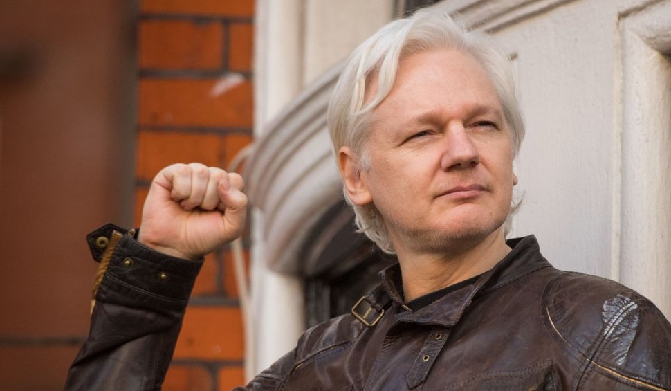 Fondatorul Wikileaks, Julian Assange, a rămas fără cetățenia statului care i-a acordat azil