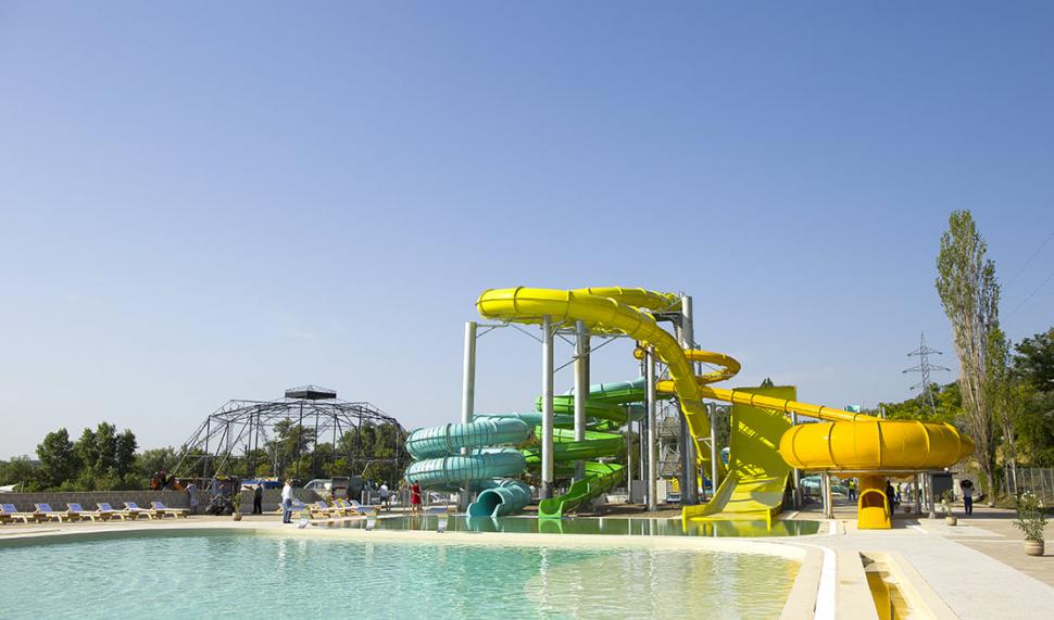 Cel mai nou aquapark din țară se deschide pe 31 iulie, la malul Dunării. Costurile au ajuns la 6 milioane de euro 719319