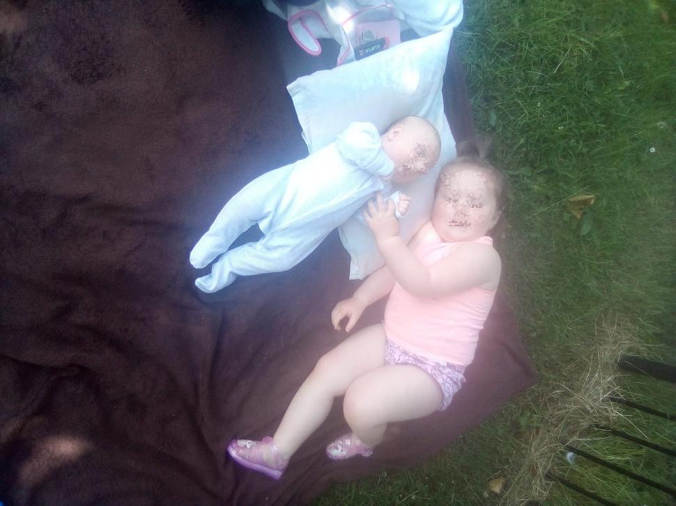 Raluca, o româncă din Belfast, și-a ucis cu un cuțit fiul în vârstă de 8 luni și și-a rănit grav fiica de doi ani 719411