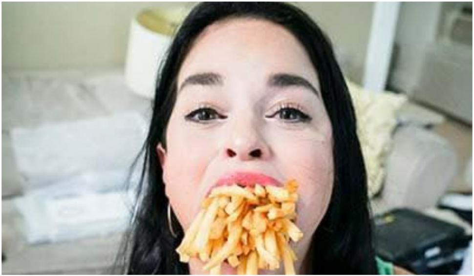 Numai gura e de ea: o femeie a intrat în Cartea Recordurilor pentru cea mai mare gură din lume 719774