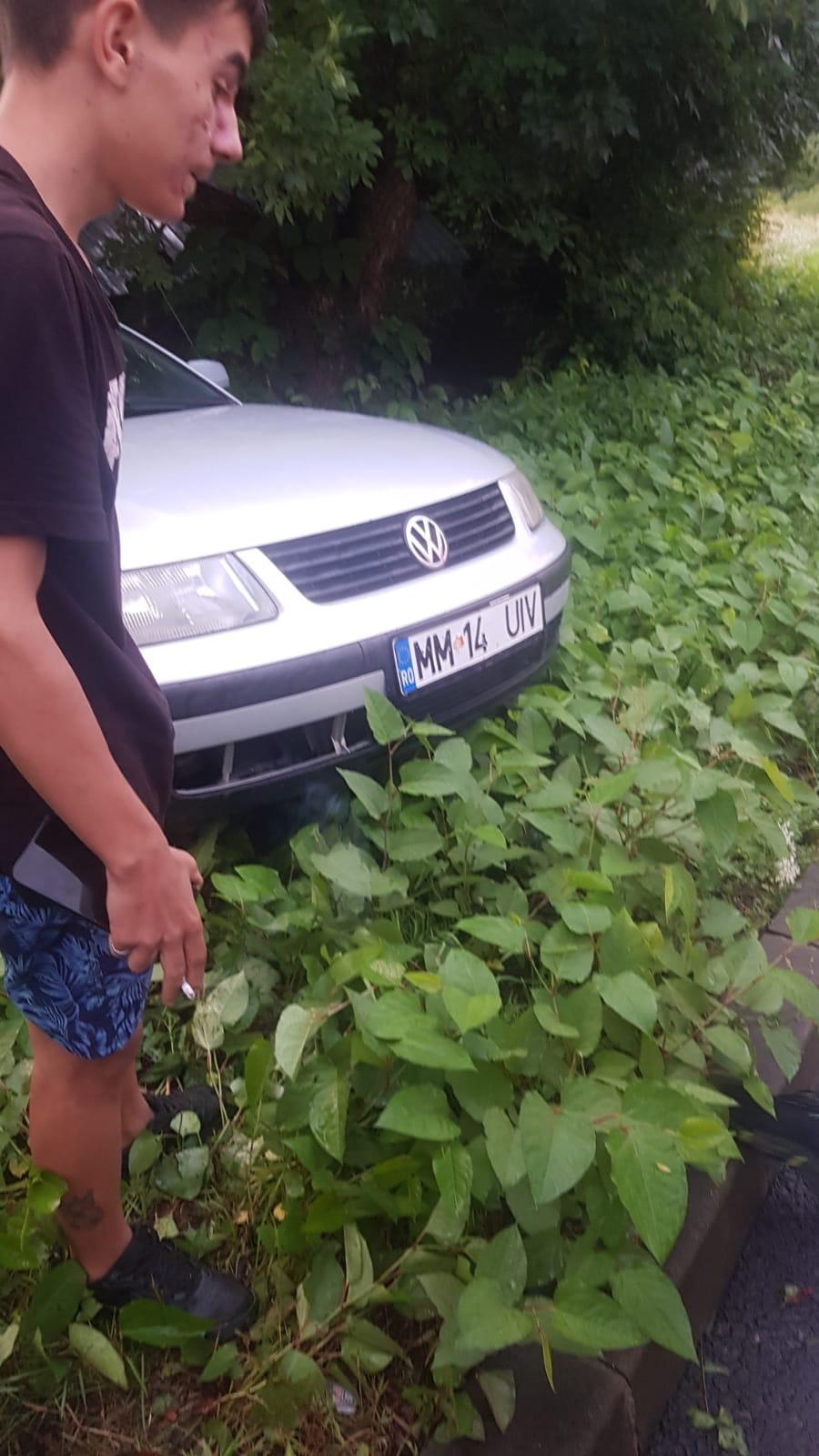 Două fetițe rănite, după ce o mașină a intrat în zidul camerei unde acestea dormeau. Șoferul în vârstă de 19 ani nu avea permis 719703