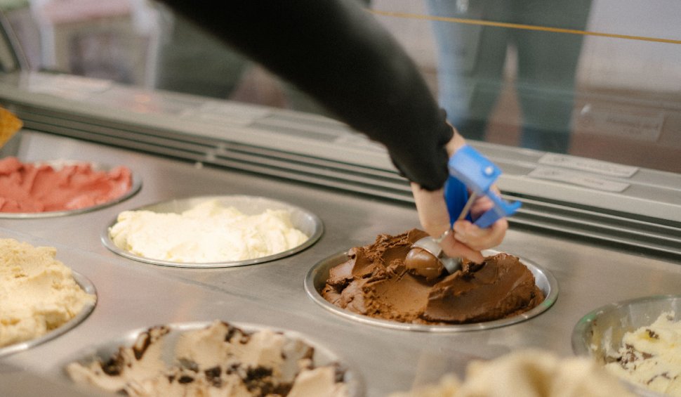 ANSVSA, apel pentru distribuitorii și comercianții de înghețată să retragă toate loturile care conţin oxid de etilenă 