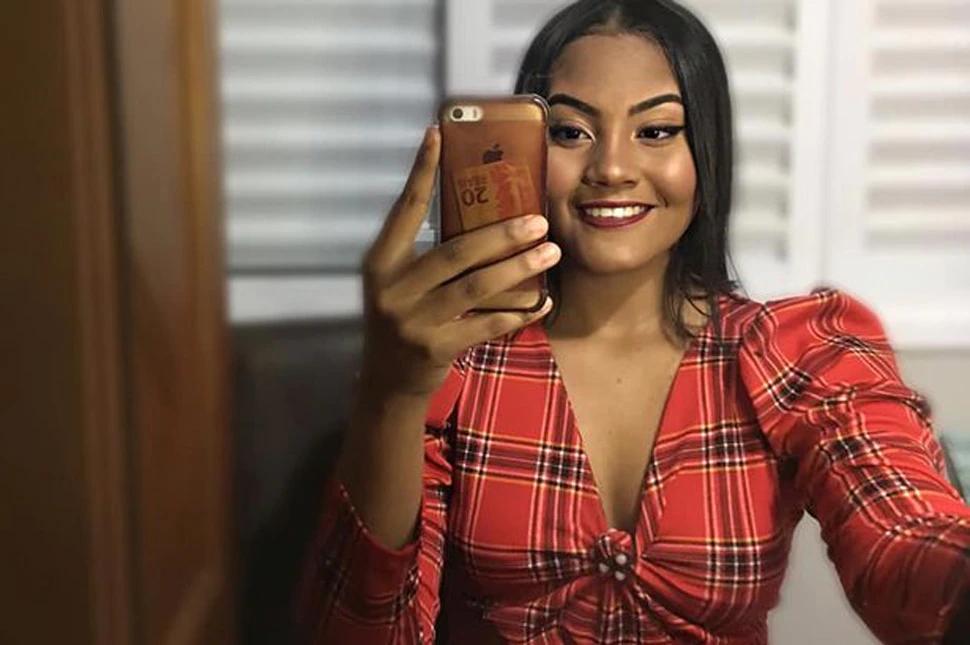 O fată de 15 ani a murit brusc, în timp ce se iubea într-o maşină cu un bărbat mai în vârstă, în Brazilia 720018