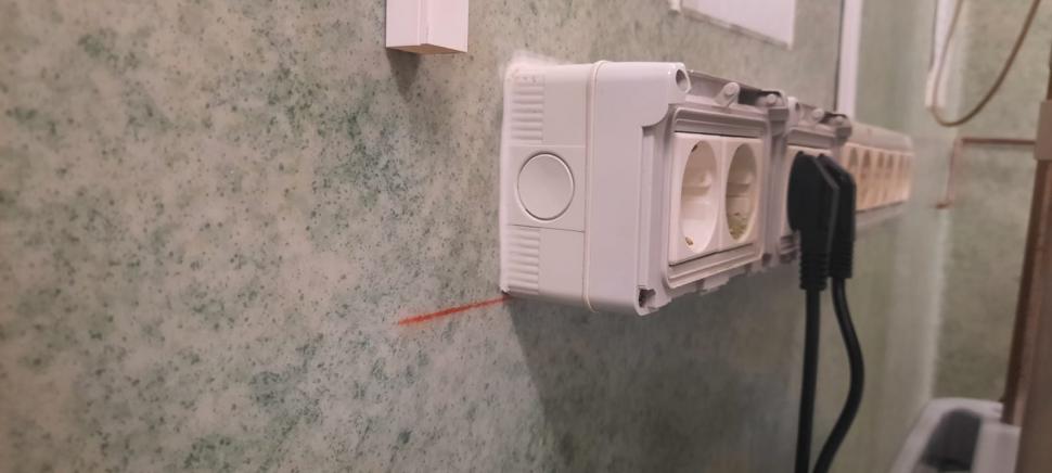 Scurtcircuit în camera de resuscitare a Spitalului din Pitești. Un aparat de aer condiţionat a cedat 720053