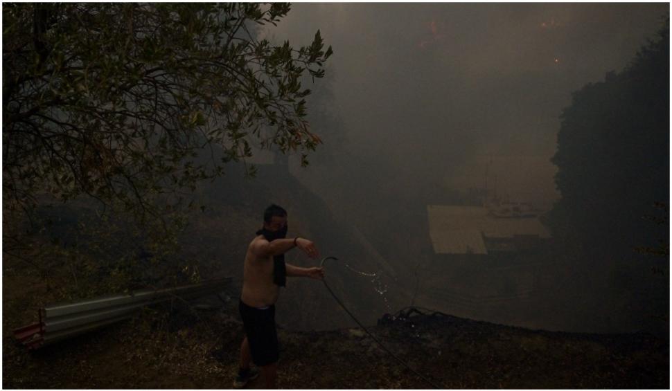 Atena se îneacă din cauza fumului. Locuitorii sunt îndemnați să rămână în case 720164