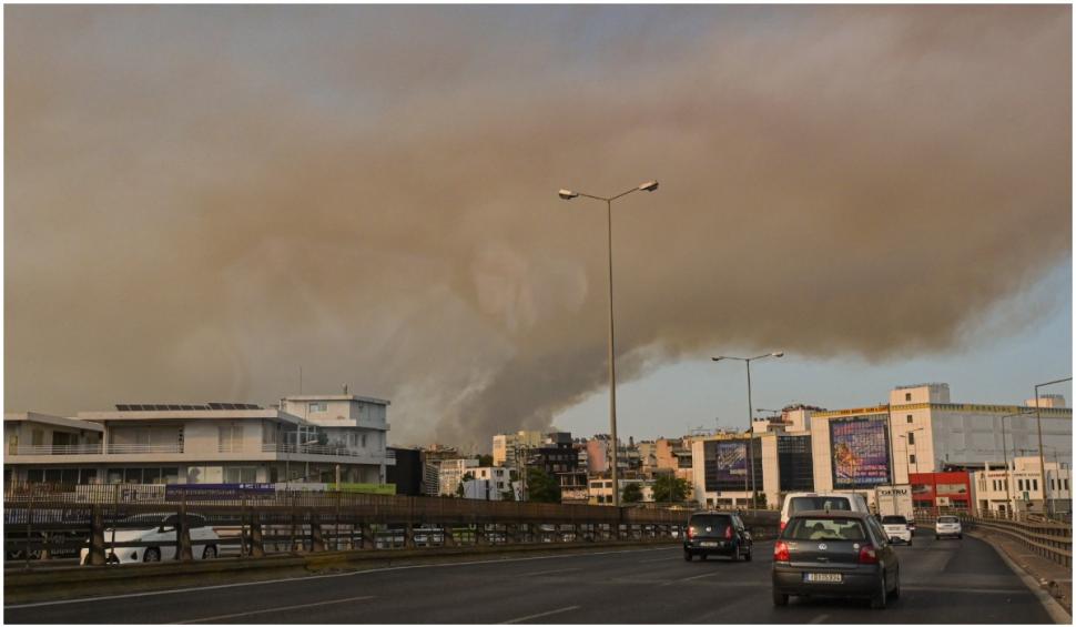 Atena se îneacă din cauza fumului. Locuitorii sunt îndemnați să rămână în case 720169