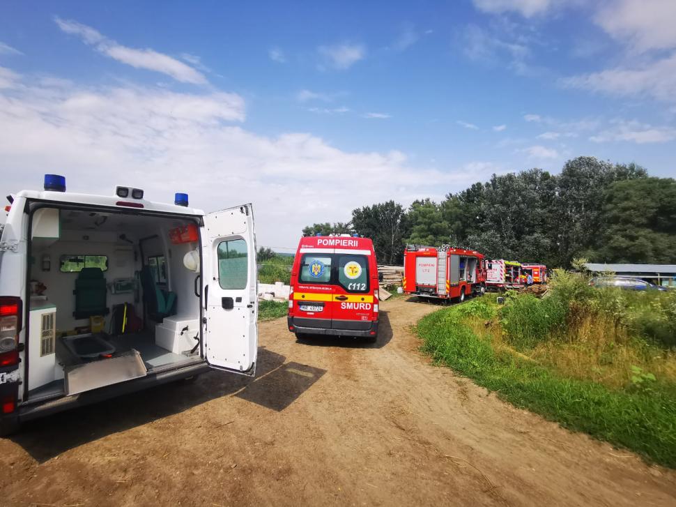 Doi suceveni au căzut în fântâna pe care o curățau, adâncă de 6 metri. Unul dintre ei a murit 720451
