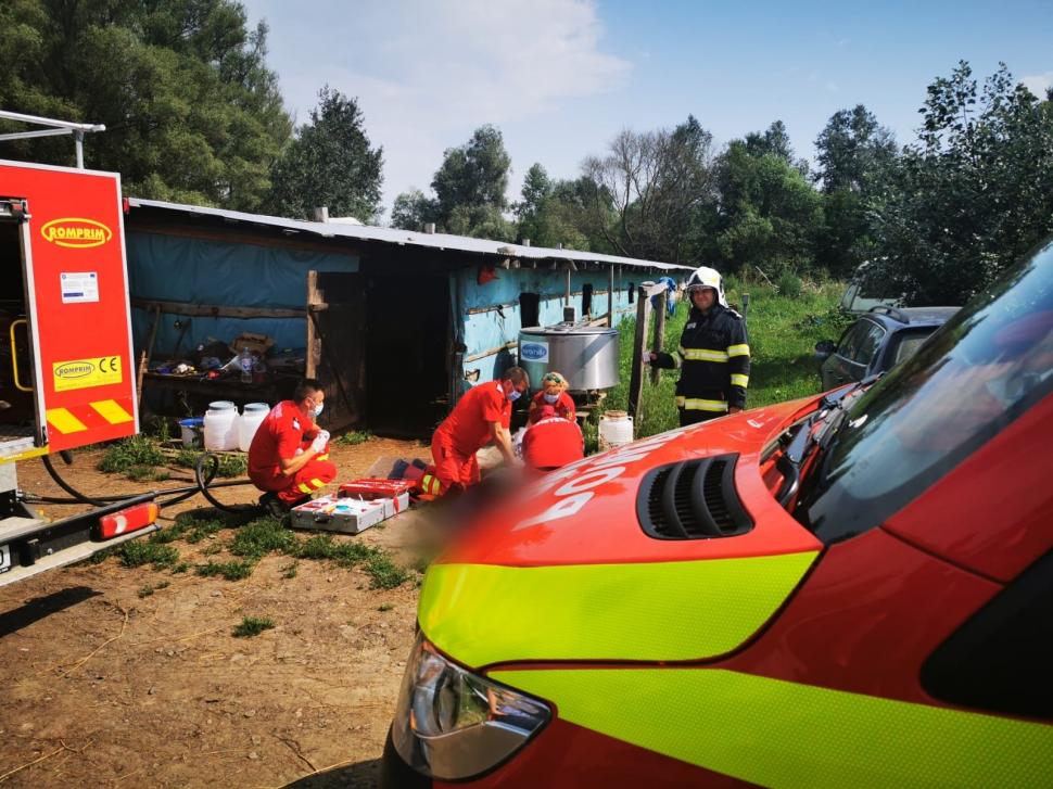 Doi suceveni au căzut în fântâna pe care o curățau, adâncă de 6 metri. Unul dintre ei a murit 720452