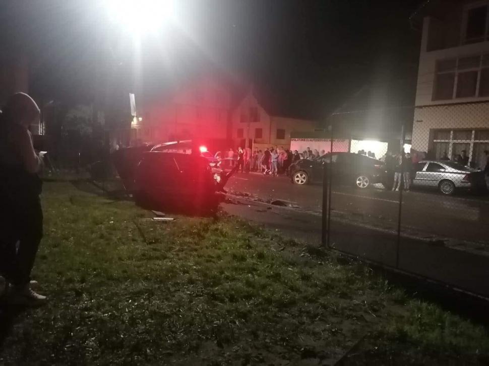 O fată de 15 ani a murit pe loc, după un accident cumplit între două BMW-uri, în Borşa 720604