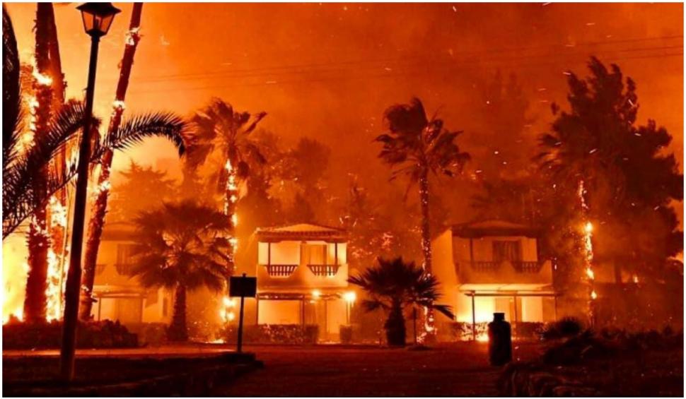 Noapte de infern în suburbiile Atenei: flăcările au mistuit zeci de case, localnicii au fost evacuați 720370