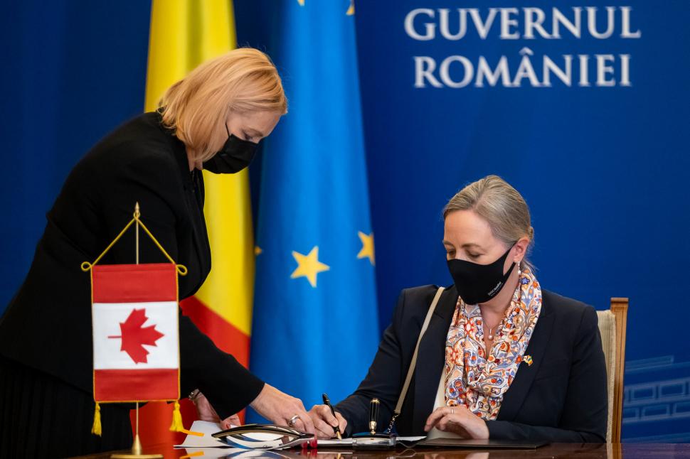România și Canada au semnat memorandumul privind consolidarea și dezvoltarea domeniului nuclear 720513