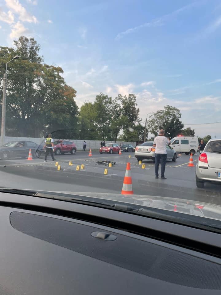 Un tânăr aflat pe trotinetă, omorât după o șicanare în trafic, în București 720396