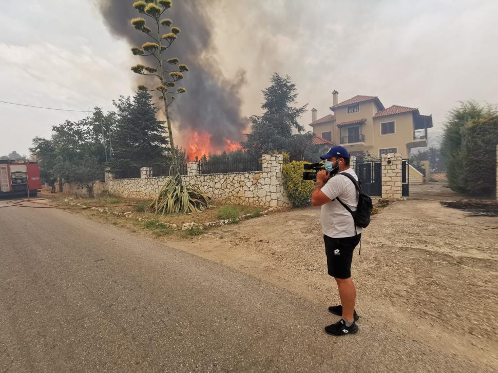 Imagini apocaliptice cu Atena sub ameninţarea incendiilor. Sute de mii de oameni sunt în pericol: "Parcă suntem în război" 720747