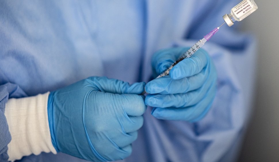 Agenția Europeană a Medicamentului nu recomandă a treia doză de vaccin anti-COVID. Radu Țincu: Nu ar fi de bun augur ca fiecare țară să ia decizii discordante