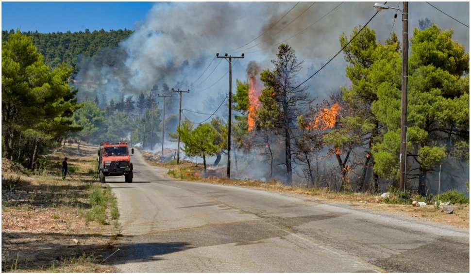 Avertisment pentru turiștii români din Thassos: ce drumuri se închid din cauza incendiilor