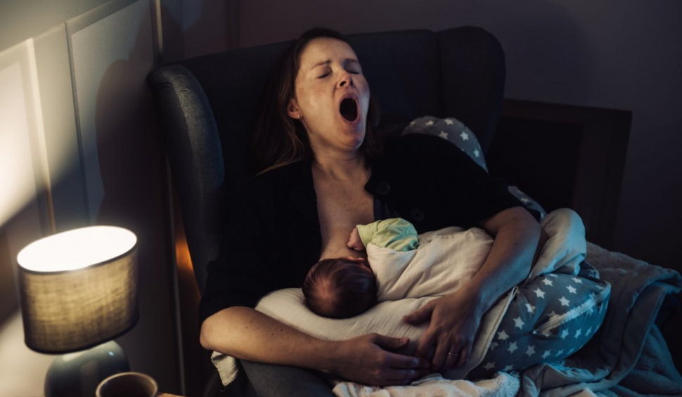 Un studiu arată că mamele care nu dorm se simt mai îmbătrânite cu 7 ani