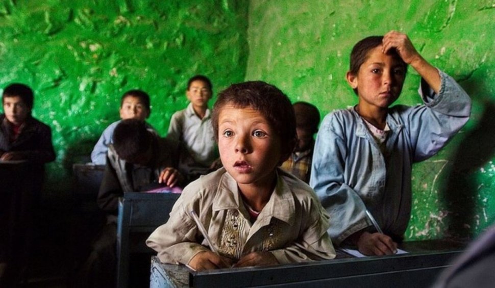 Fotografii sfâșietoare din țara desemnată "cel mai rău loc de pe Pământ pentru copii", unde au murit 27 de micuți din cauza războiului, în doar ultimele 3 zile