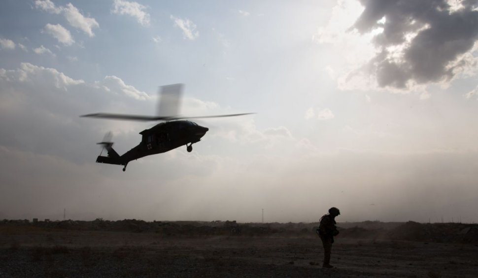 SUA evacuează parțial ambasada din Afganistan și trimit 3.000 de soldați în plus la Kabul. Anunțul vine după ce talibanii au cucerit al treilea mare oraș din țară