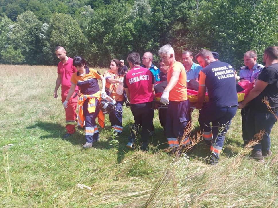 Un bătrân din județul Vâlcea a rămas pe drumuri, după ce casa i-a ars în totalitate 722002