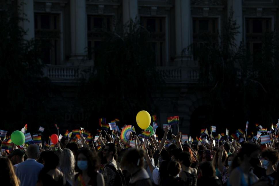"Bucharest Pride", peste așteptări: Mii de oameni la parada gay din centrul Capitalei 722146