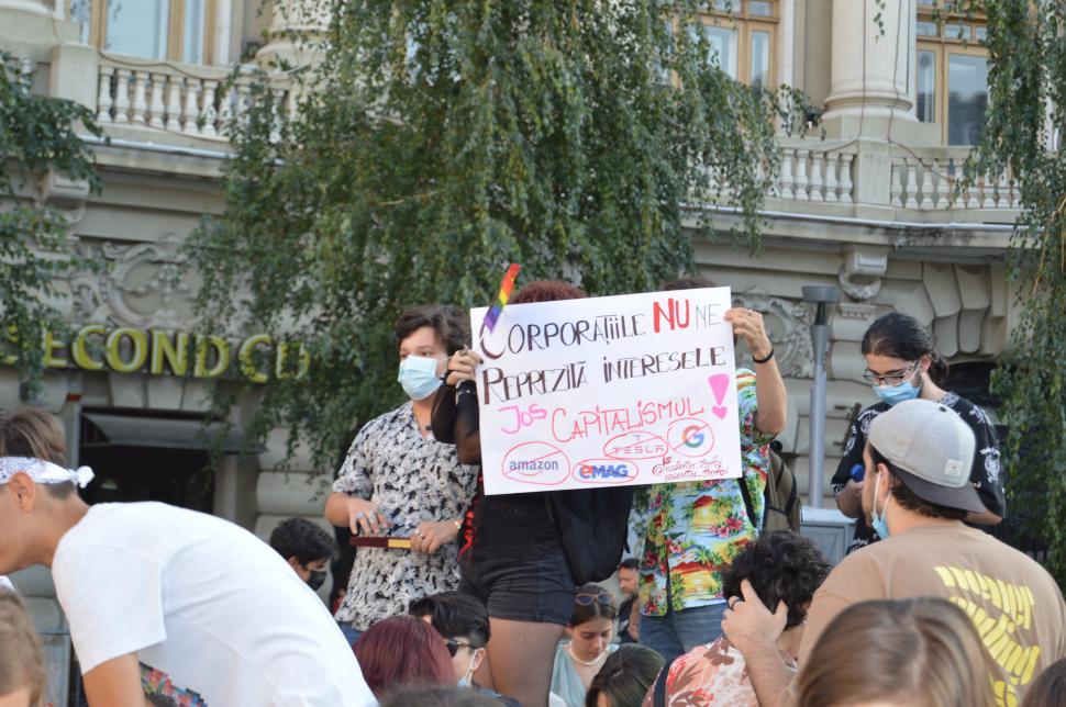 Cum s-au distrat participanții la "Bucharest Pride 2021", în Piața Universității 722160