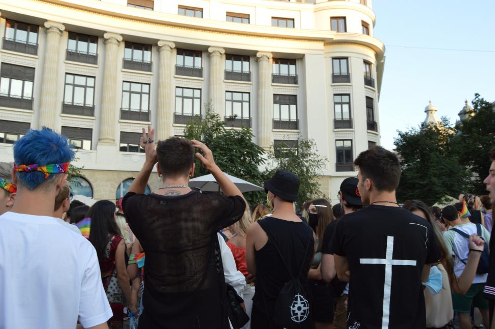 Cum s-au distrat participanții la "Bucharest Pride 2021", în Piața Universității 722171