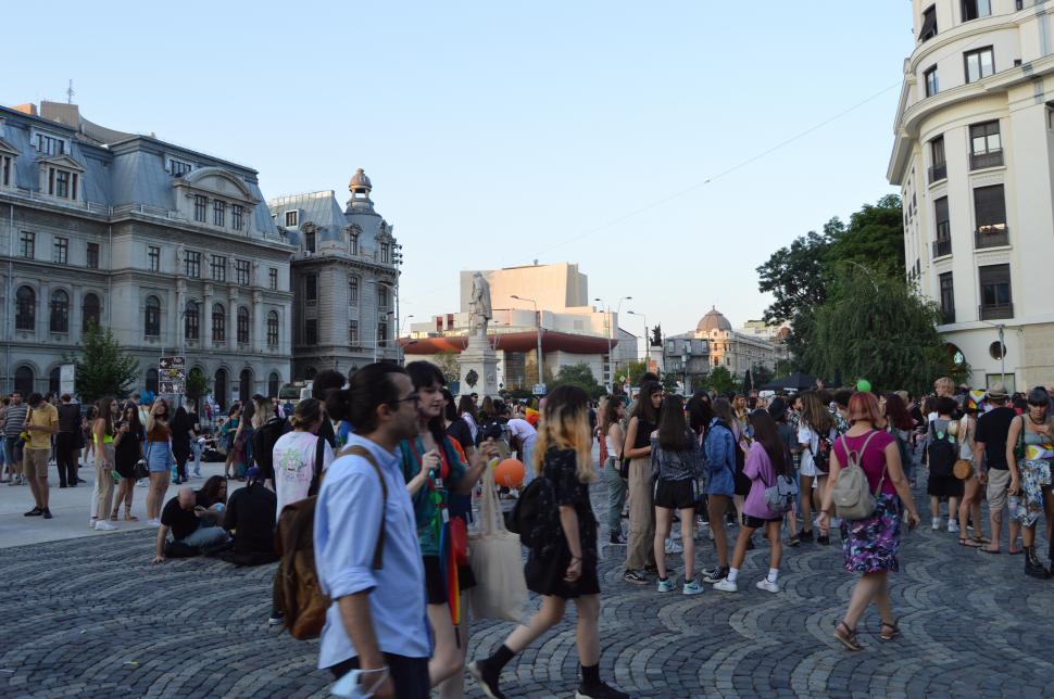 Cum s-au distrat participanții la "Bucharest Pride 2021", în Piața Universității 722177