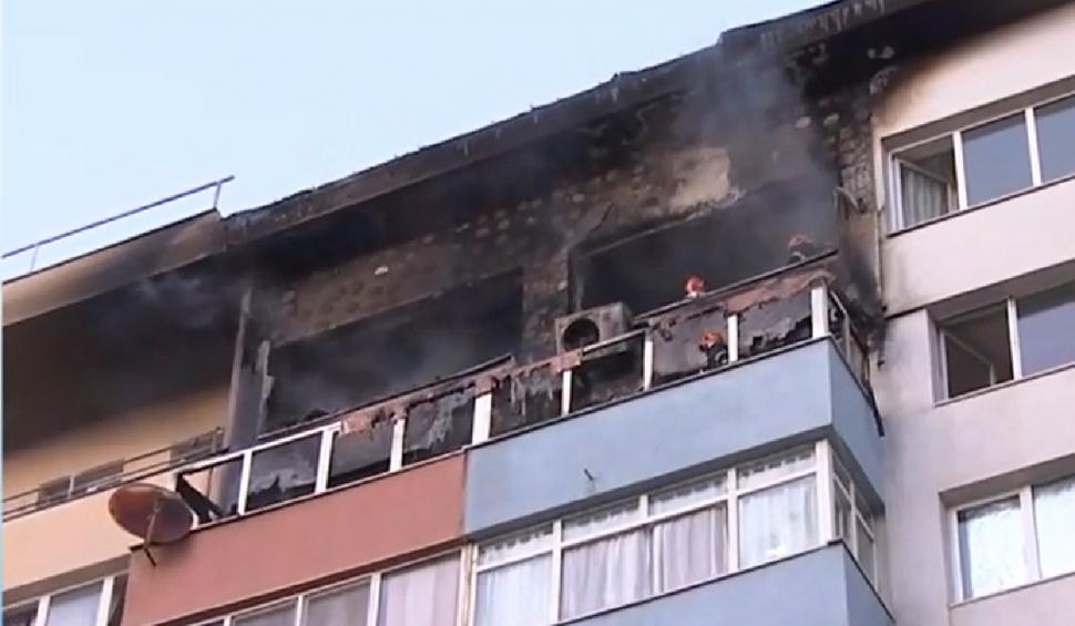 Incendiu violent la două apartamente de lângă Sala Palatului din Capitală 722276