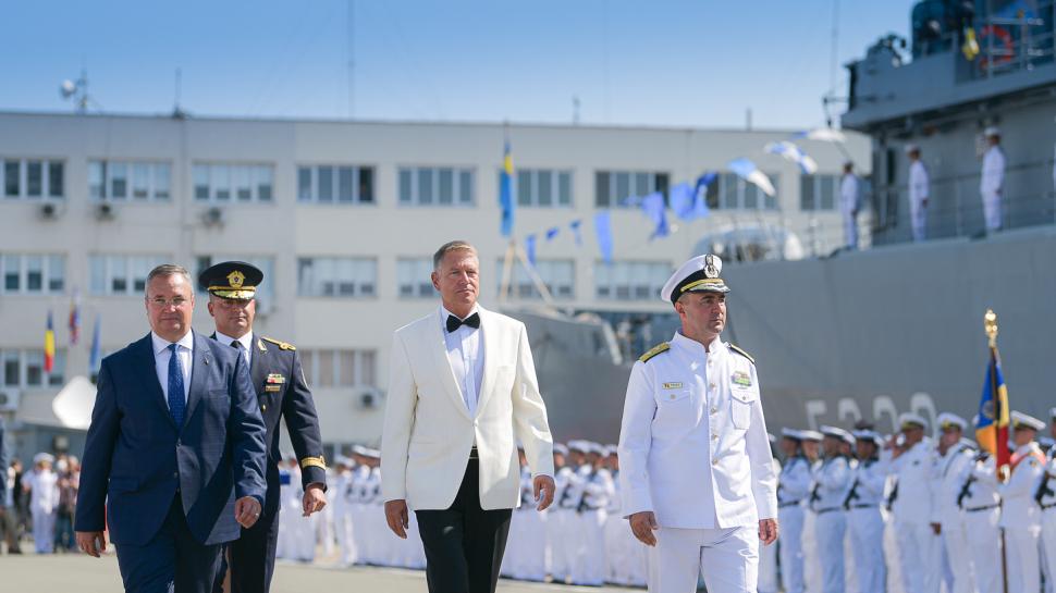 Klaus Iohannis și Florin Cîțu, la ceremonia de Ziua Marinei din portul militar Constanța 722205