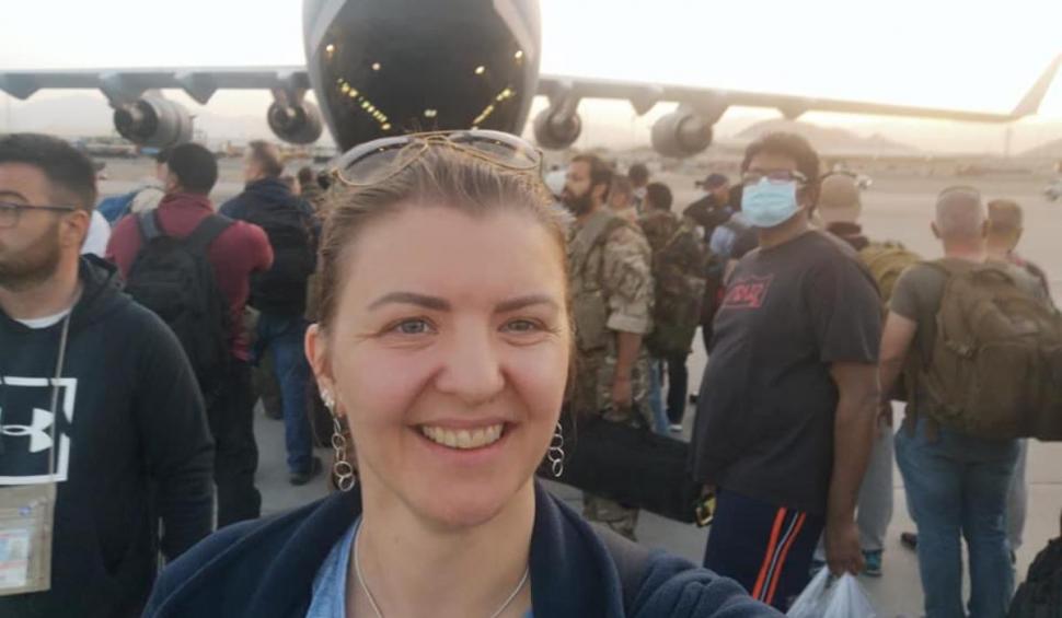 Imagini din avionul cu care au fost evacuați unii dintre românii din Afganistan. ONU a trimis o aeronavă pentru a-i prelua pe cei rămași 722466