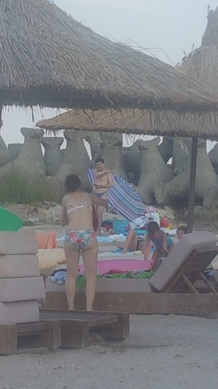 Nicuşor Dan, la munte şi la mare. Primarul Capitalei, surprins în mai multe ipostaze, în vacanţă 722513