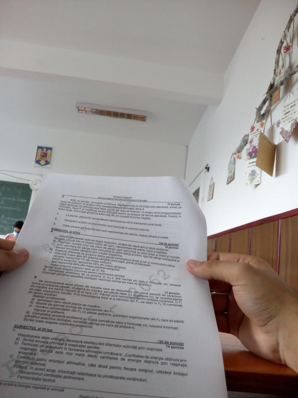 Fraudă la proba de miercuri la Bacalaureat 2021. Ministrul Educaţiei: "Elevii vor fi eliminaţi din examen şi au interdicţia de a se mai prezenta un timp" 722663