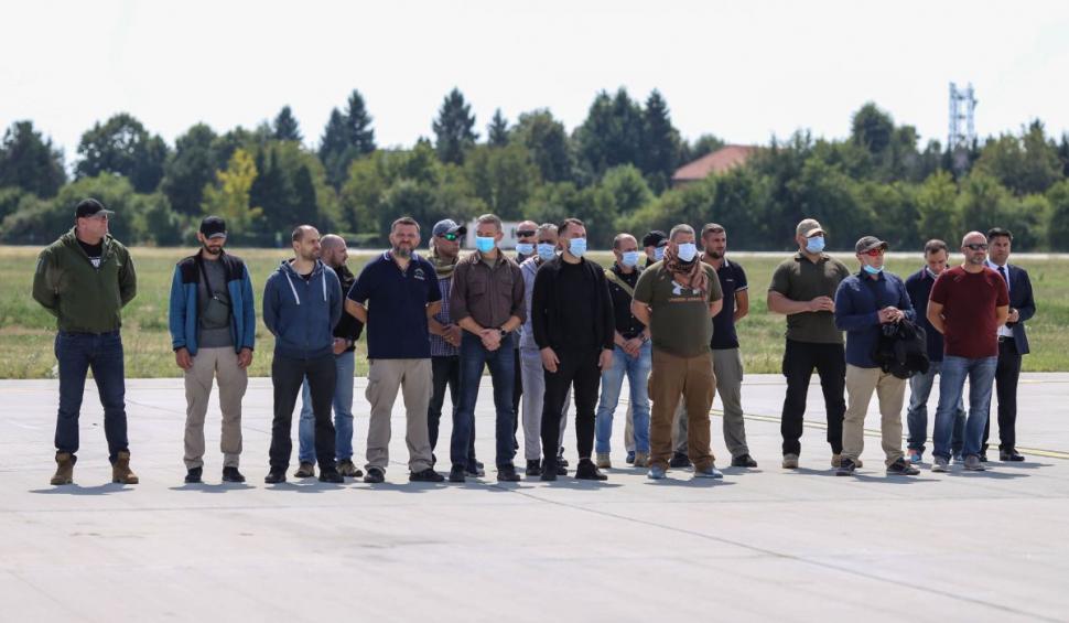 Românii evacuaţi din infernul din Afganistan s-au întors acasă 723143