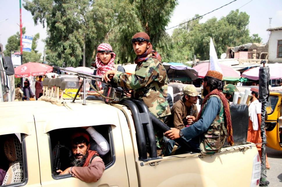 Cad măștile la Kabul, iar talibanii s-au schimbat, într-adevăr 723081