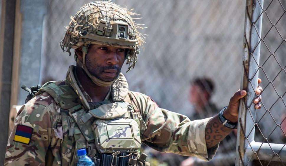 Mărturiile afganilor evacuați și aventura lor către libertate: "Talibanii ne bat, trăim în teroare" 723235