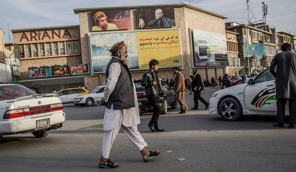 Afganistanul talibanilor: Oamenii se luptă cu lipsa de medicamente, prețurile în creștere accelerată și dispariția locurilor de muncă