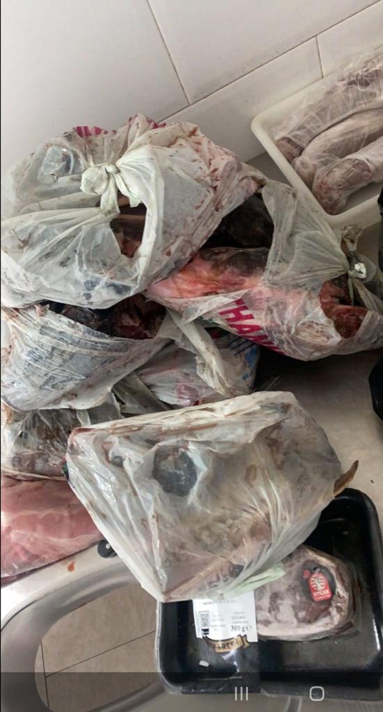 Alimente expirate de șapte ani la un hotel din Delta Dunării  723359