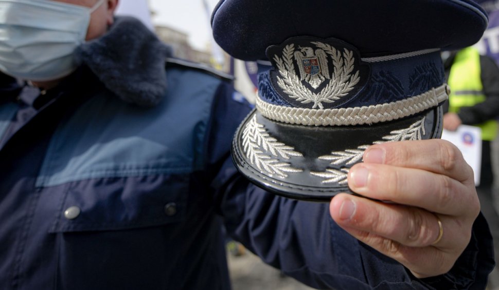 Un şef din poliţie a mers beat la secţie să declare un accident în Ploieşti. Reacţia colegilor