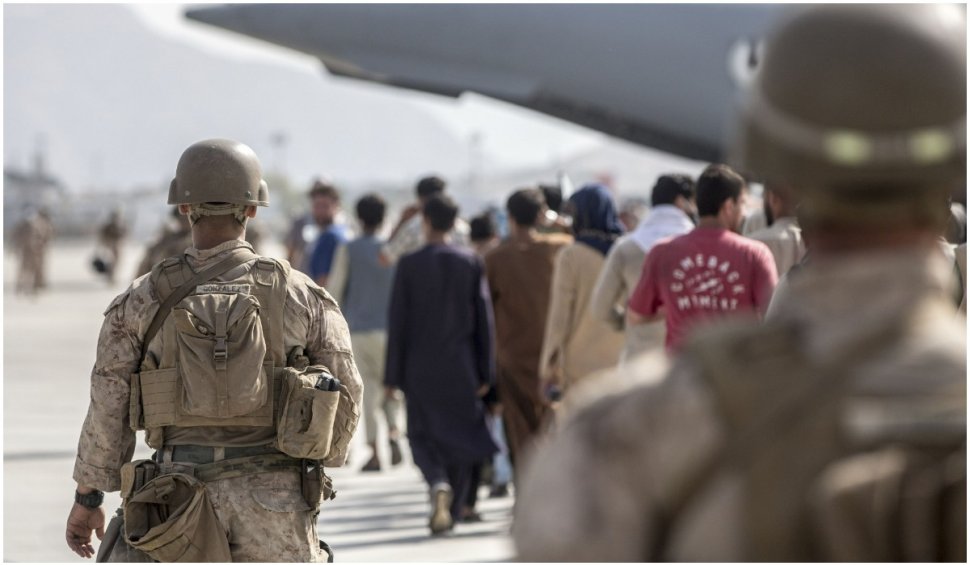 Ajutoarele medicale care trebuiau să ajungă în Afganistan, nu pot intra în țară din cauza haosului de pe aeroportul din Kabul