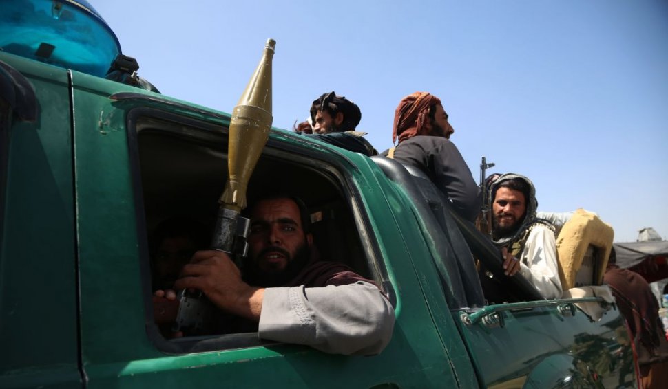 Linia roșie a talibanilor: insurgenții amenință că "vor fi consecințe" dacă americanii nu se retrag într-o săptămână