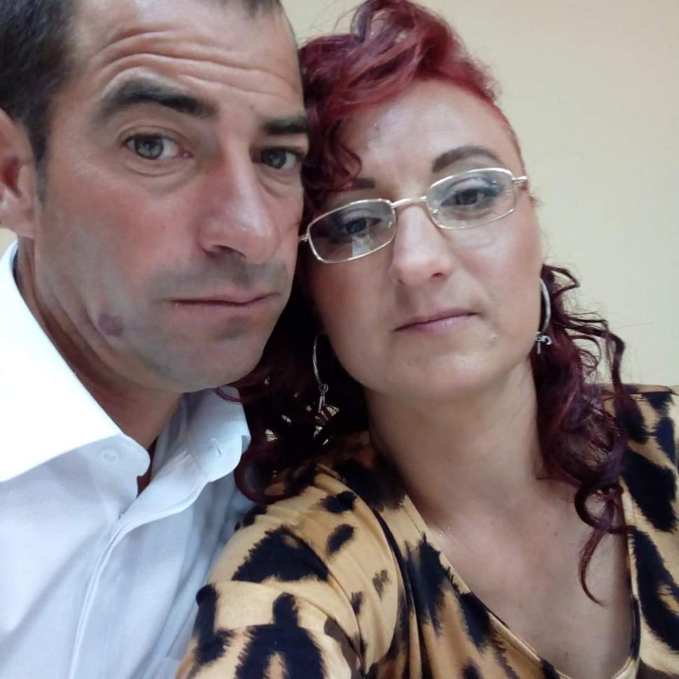 Ei sunt cei doi soţi găsiţi morţi în casă, chiar de copii, la Galaţi. Există suspiciunea de crimă urmată de sinucidere 724084